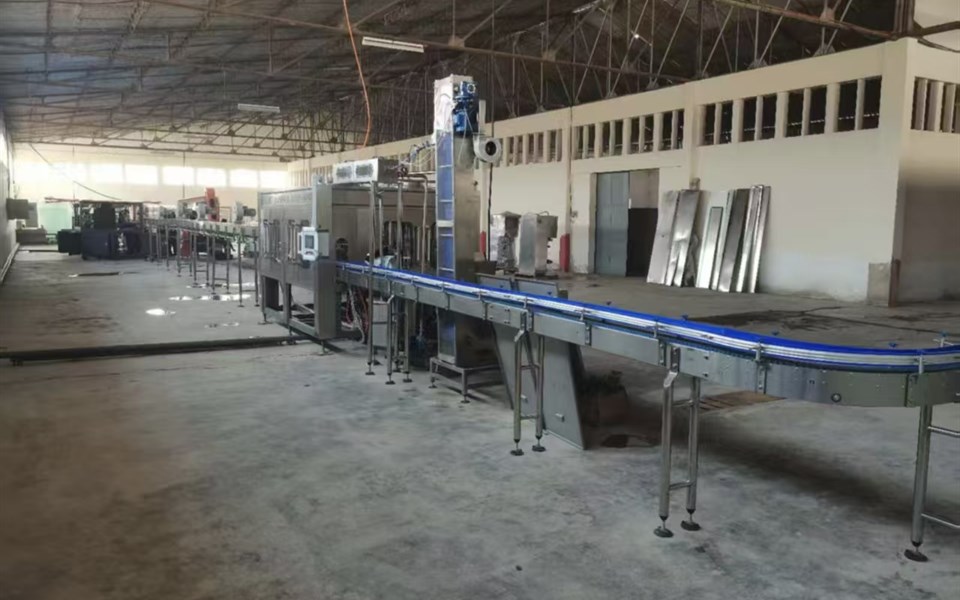 Angola · 10 t/h RO system and 15,000 bottles/h filling line